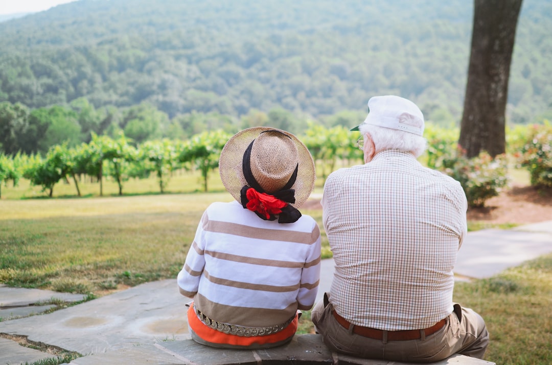 family_elderly_happy